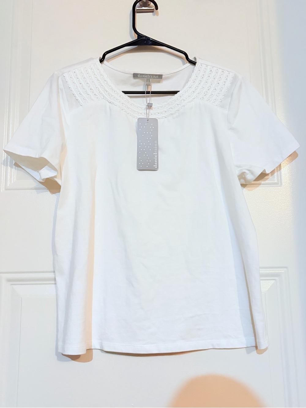Daniel Rainn White Blouse w/ edged ruffles